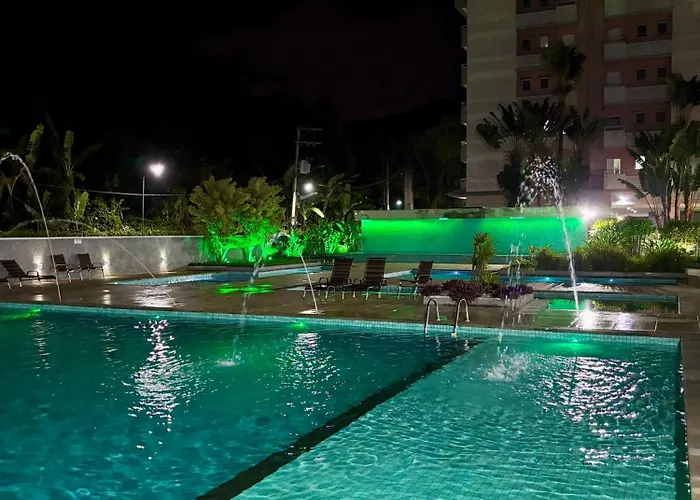 Lar doce mar a 5 min a pé da praia, Piscinas, Varanda Gourmet e Garagem Coberta
